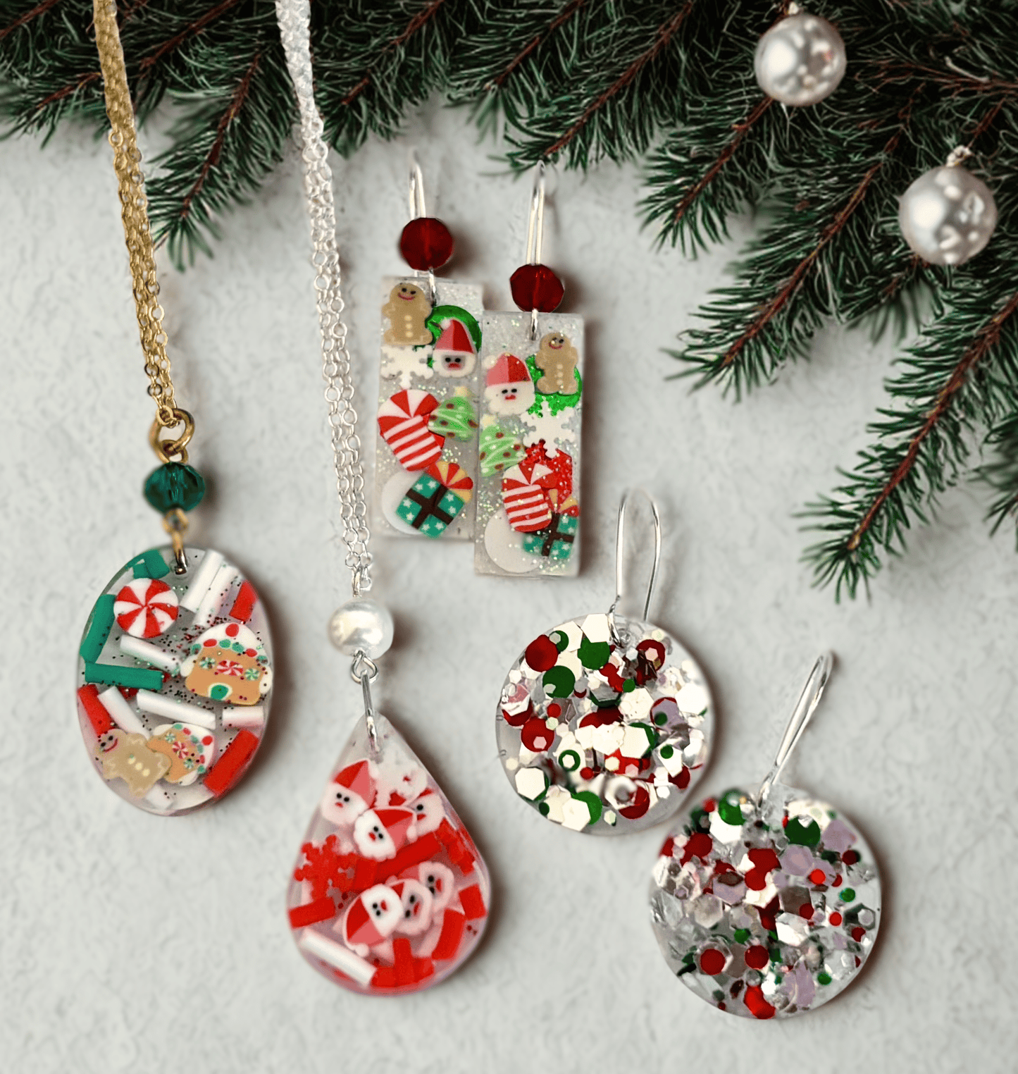 December 3, Holiday Resin Jewelry Class - Yucaipa