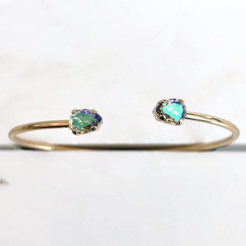 Bracelet manchette ouvert doré en cristal doré