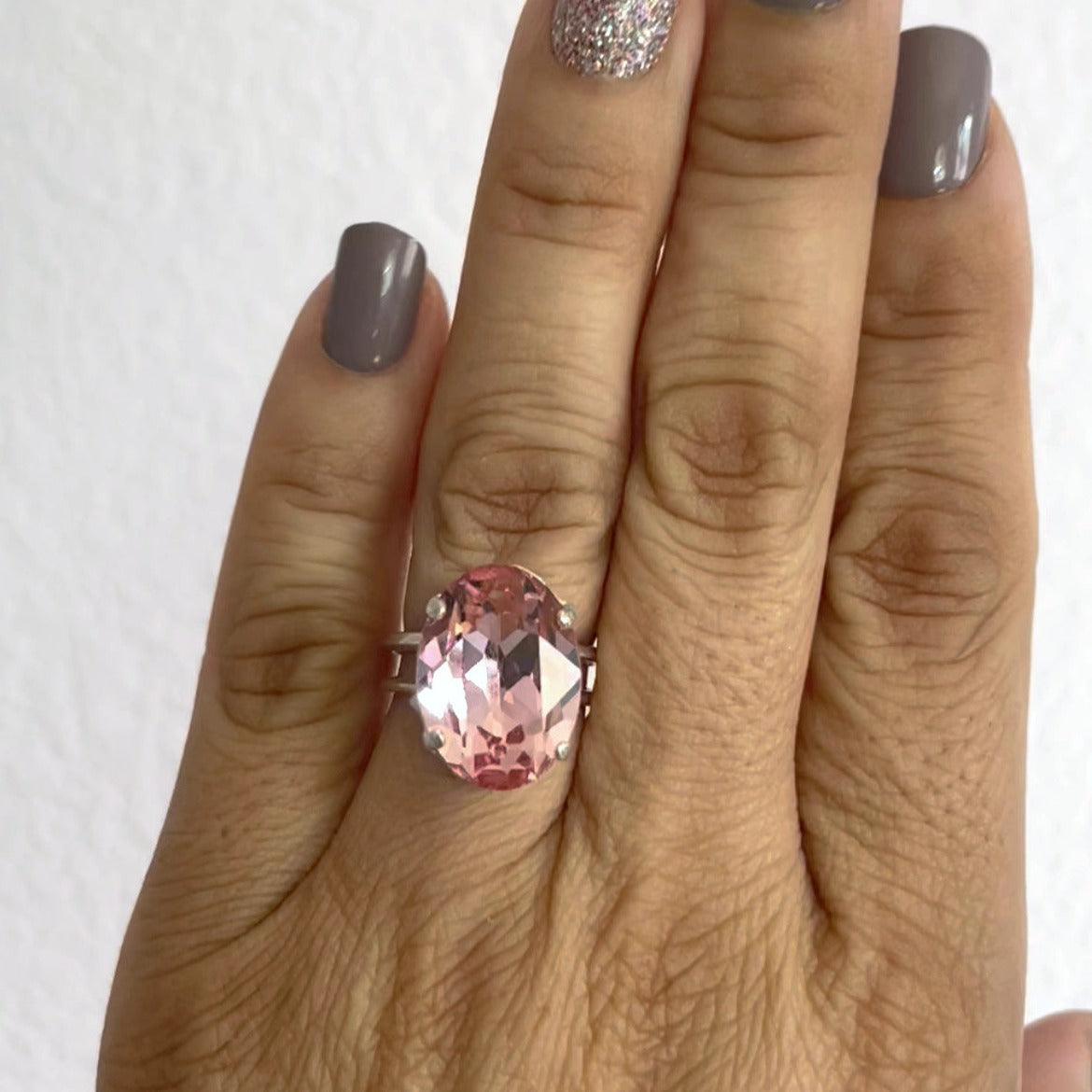 Light pink crystal oval ring