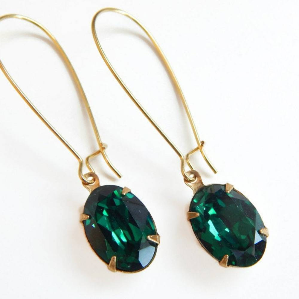 Oval emerald green crystal earrings