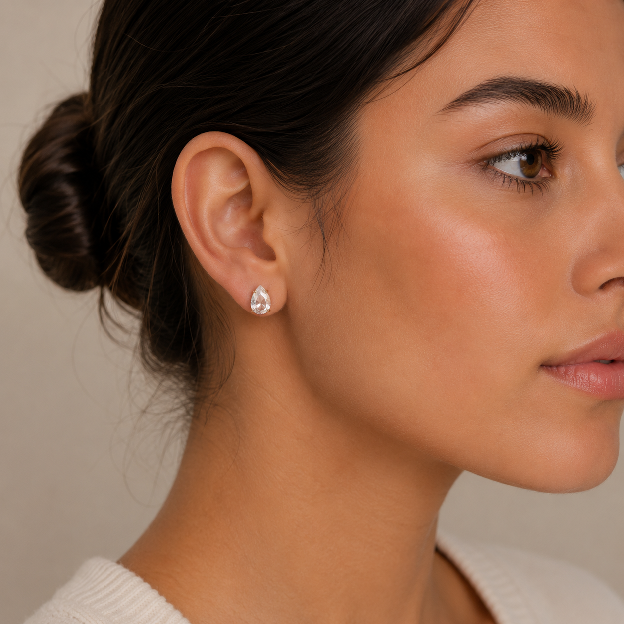 Boucles d'oreilles puces poire en or rose
