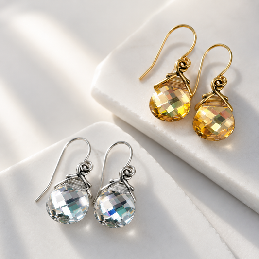 Pendientes briolette planos metálicos de cristal en plata u oro