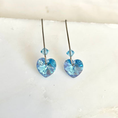 Boucles d'oreilles coeur en cristal bleu clair