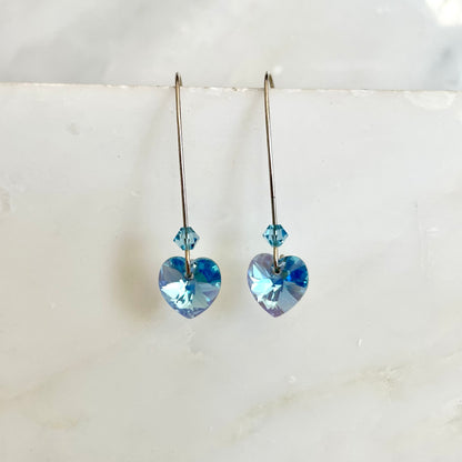 Boucles d'oreilles coeur en cristal bleu clair