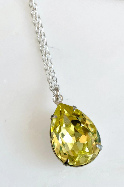 Pendentif poire en forme de larme Jonquil