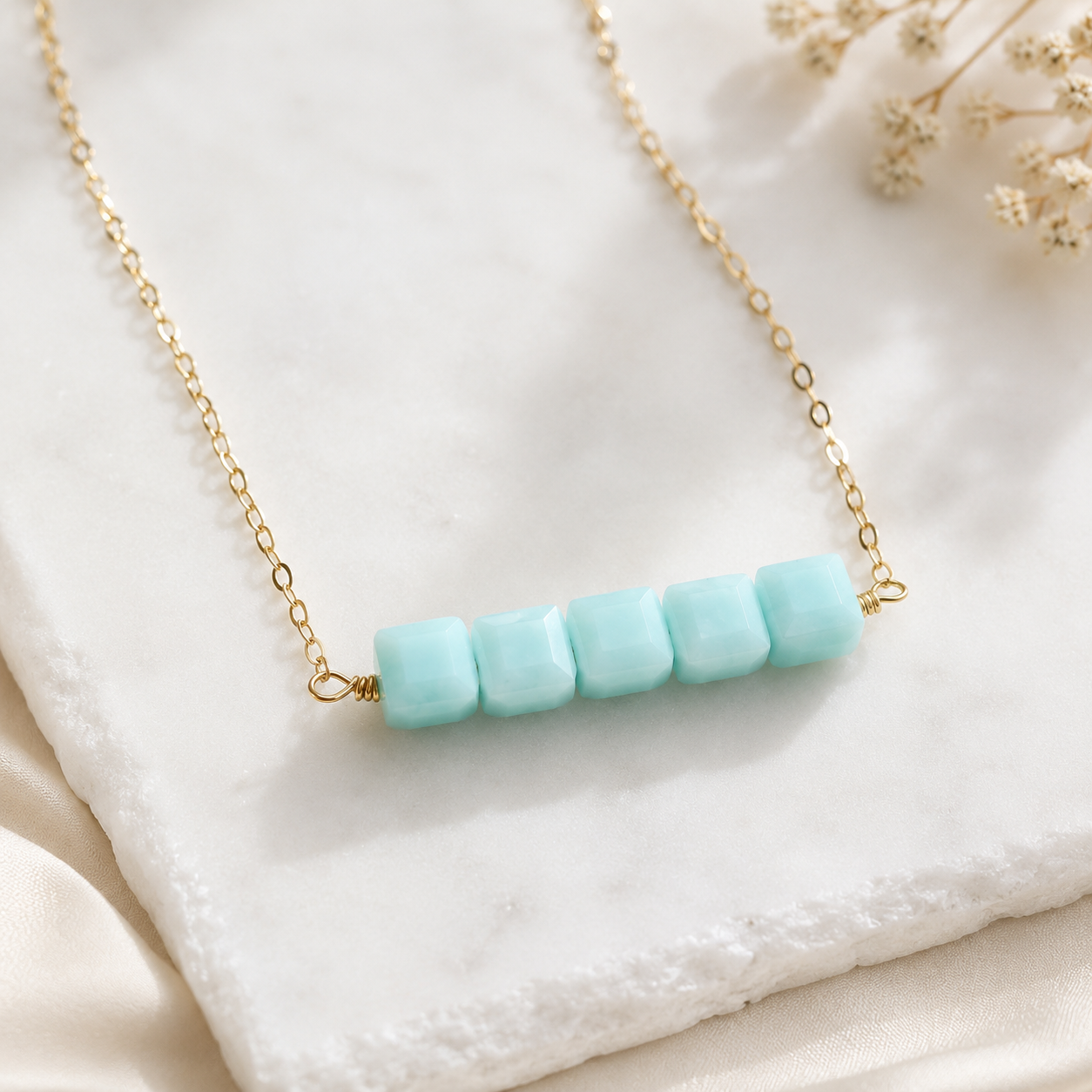 Collier barre de cristal vert menthe
