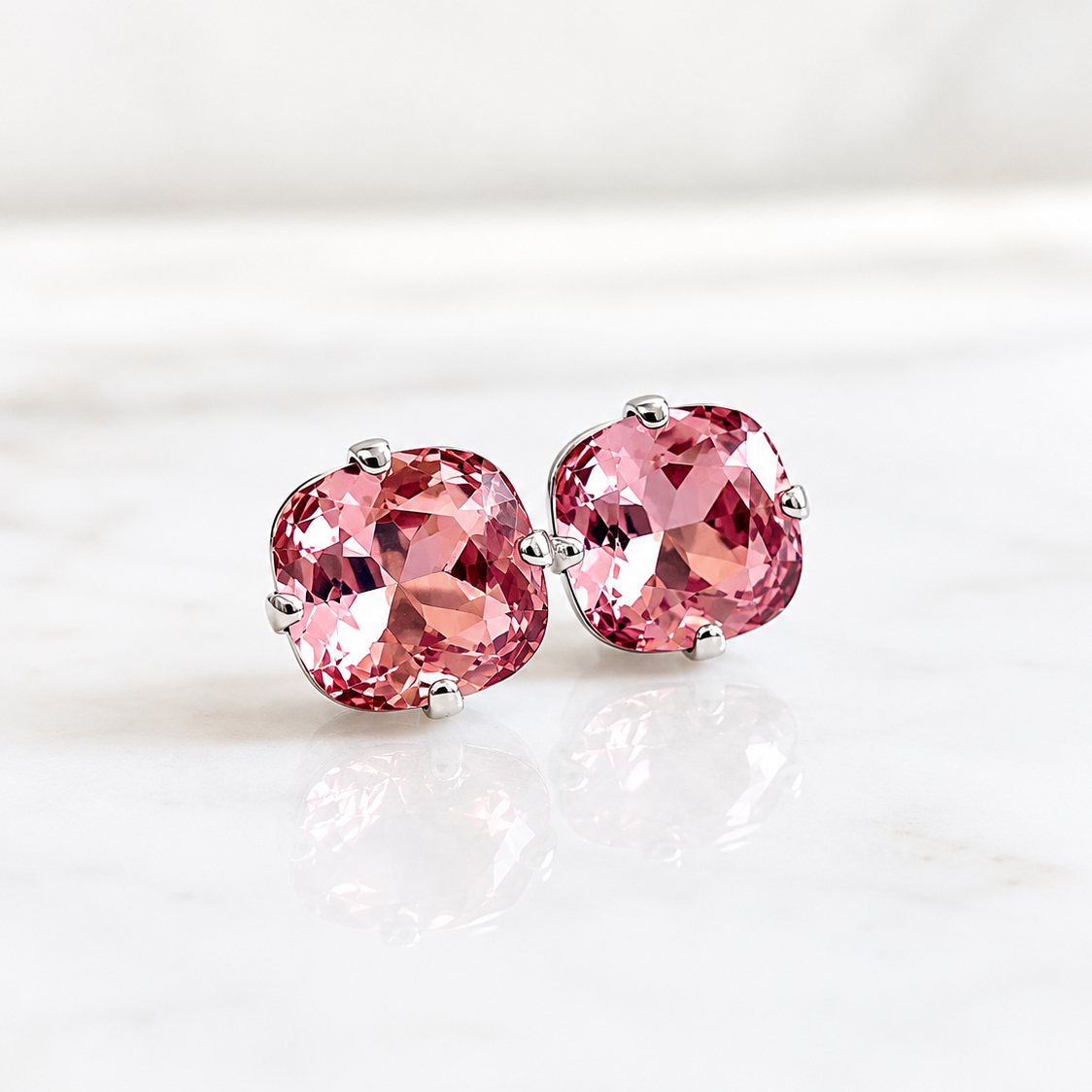Boucles d'oreilles tiges en cristal rose