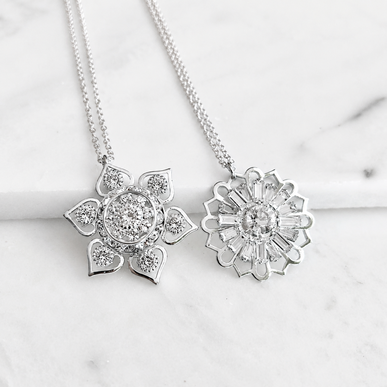 Collares de copos de nieve de cristal
