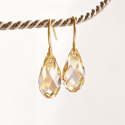 Pendientes briolette lágrima de cristal dorado