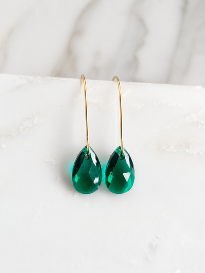 Boucles d'oreilles longues en forme de larme vert émeraude