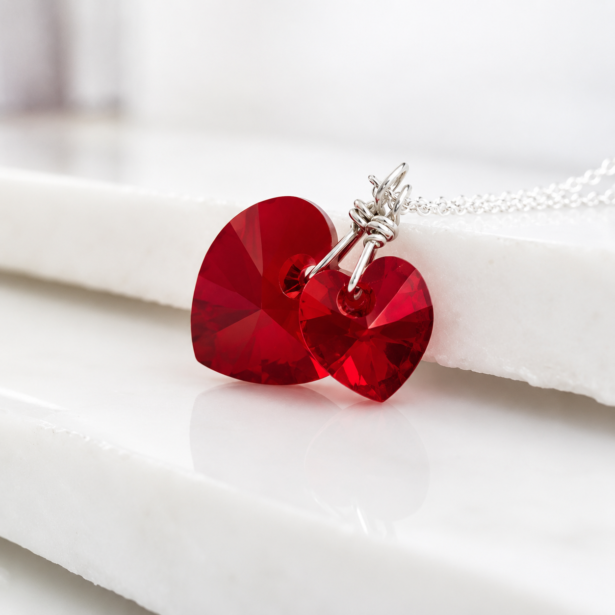 Collar Corazones de Cristal Rojo