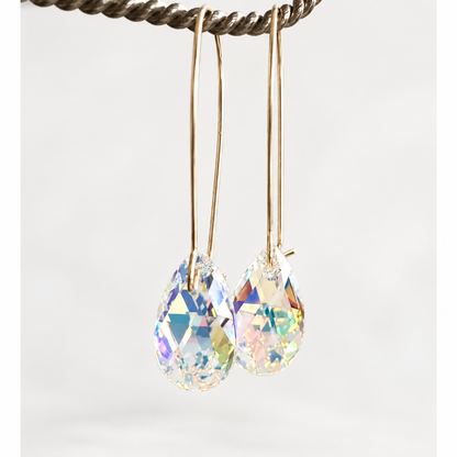Boucles d'oreilles longues en forme de goutte de cristal irisé
