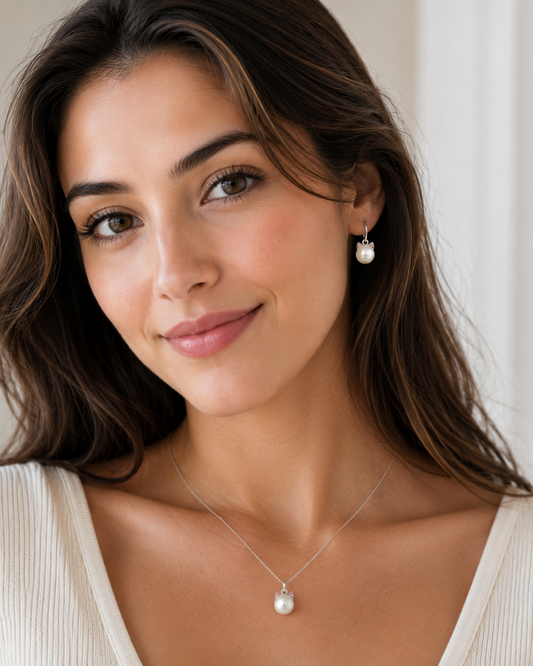 Pendientes gato perla blanca