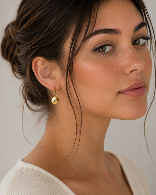 Pendientes briolette planos metálicos de cristal en plata u oro