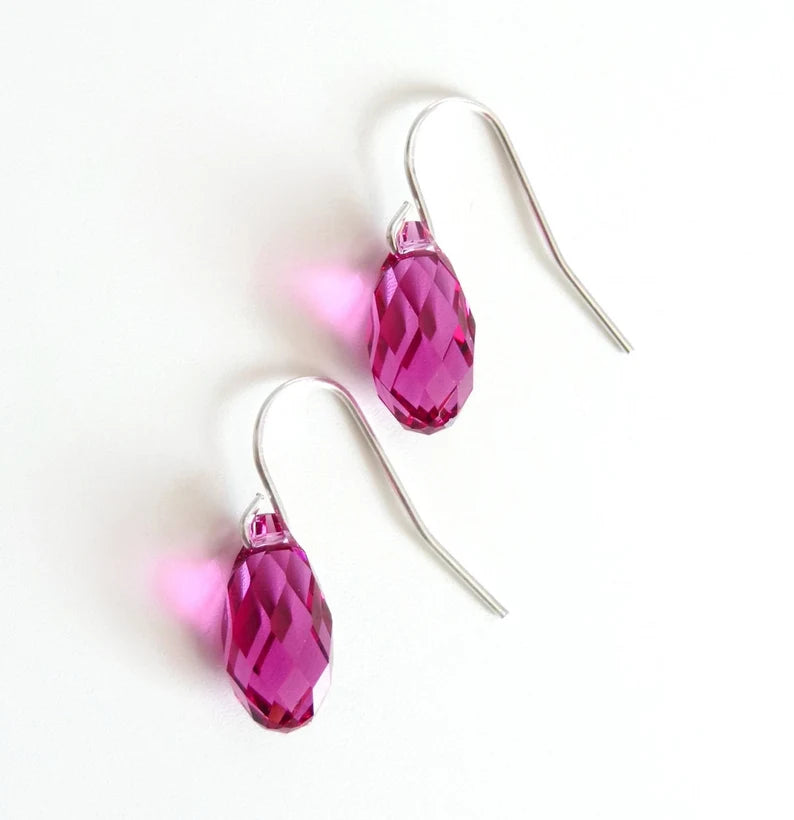 Boucles d'oreilles Briolette en cristal en forme de larme rose fuchsia