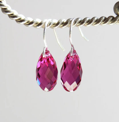 Boucles d'oreilles Briolette en cristal en forme de larme rose fuchsia