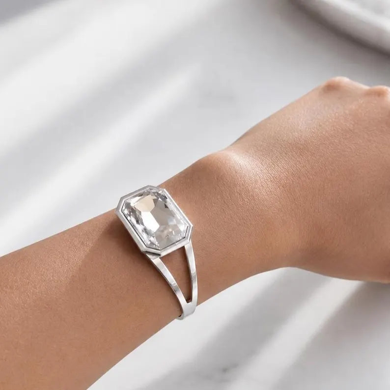 Brazalete de cristal transparente