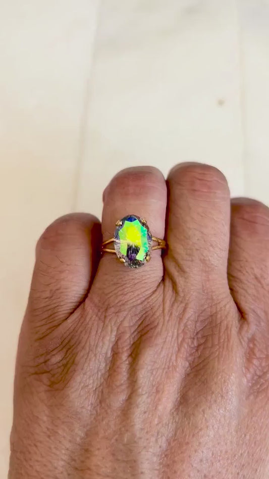Bague ovale en cristal violet
