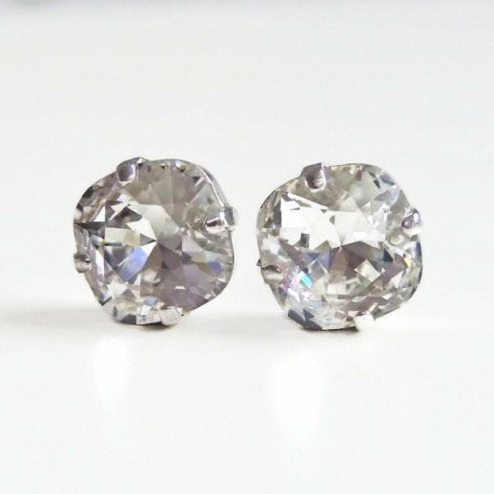 Clear crystal stud earrings 10mm