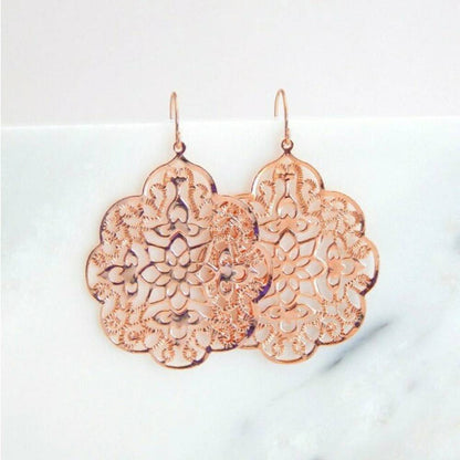 Boucles d'oreilles filigranes en or rose