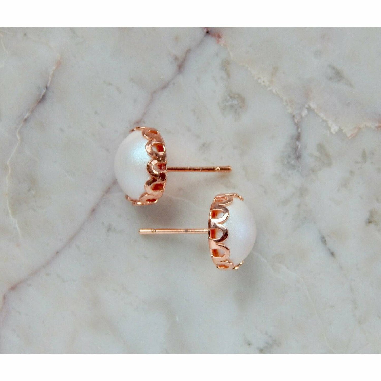 Rose gold pearl stud earrings