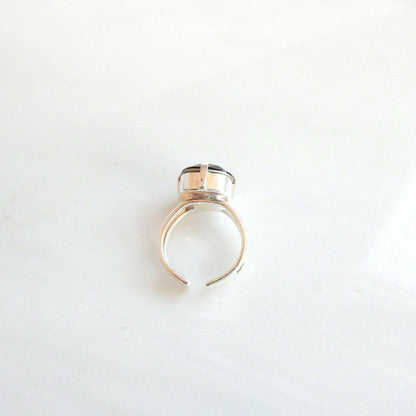 Anillo cristal cuadrado burdeos