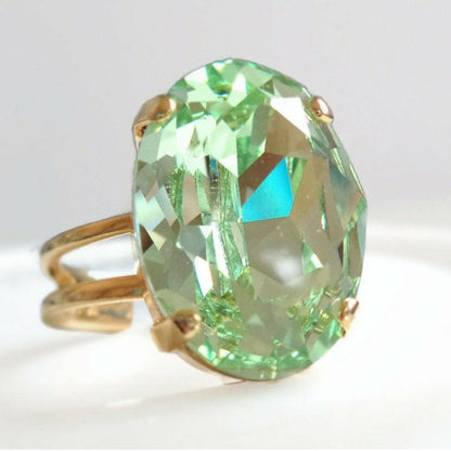 Bague cocktail en cristal ovale vert menthe