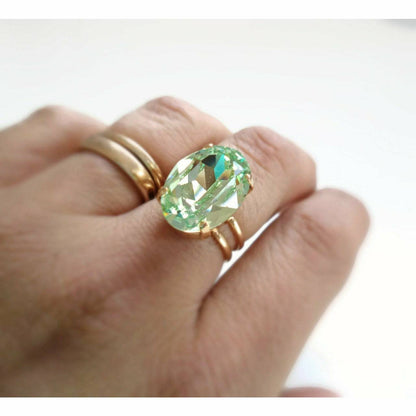 Bague cocktail en cristal ovale vert menthe