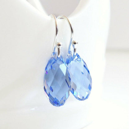 Boucles d'oreilles en cristal bleu saphir clair