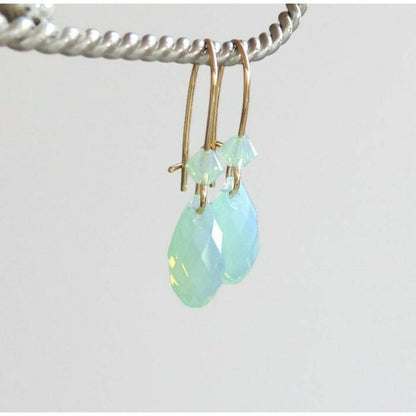 Boucles d'oreilles en forme de larme en cristal d'opale vert menthe