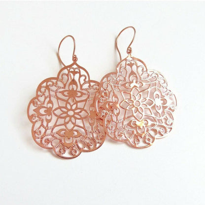 Boucles d'oreilles filigranes en or rose